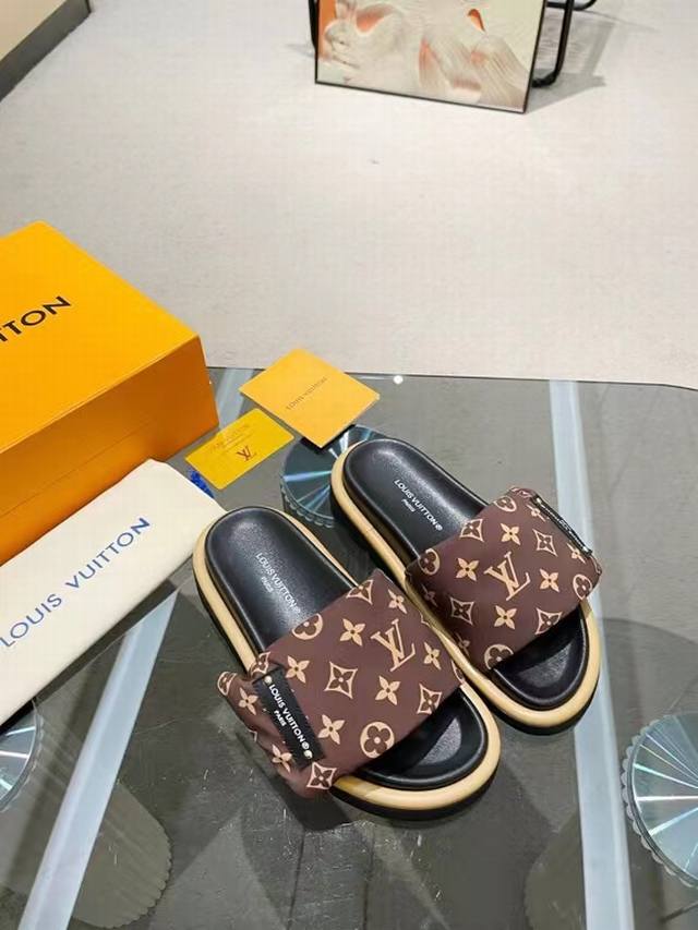 Lv Louis Vuitton 222 Spring/Summer New Arrivals. The latest down slippers are no