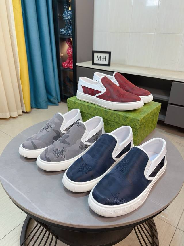 Factory Price P Gucci new men's shoes, high-end brand, the latest fashion casual