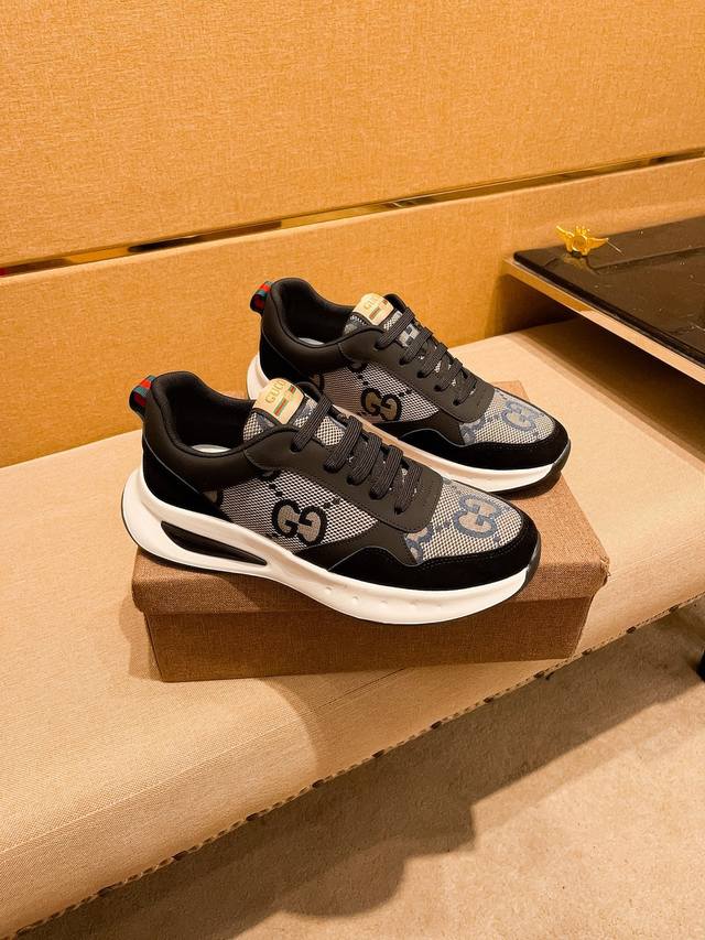 Factory P-batch Gucci men's shoes, a 1:1 replica of the high-end brand's officia