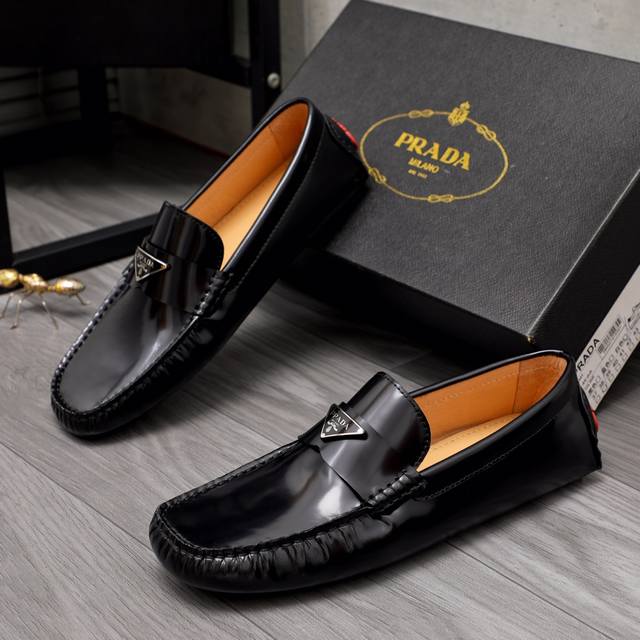 Factory Price Men's Sports Shoes Original Product Brand: Prada Slip-On Shoes Sta