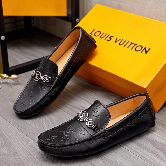 Factory Price Men's Sports Shoes Original Product Brand: Louis Vuitton Slip-On S