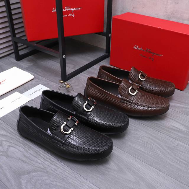 Factory Price Men's Sports Shoes Original Product Brand: Ferragamo Salvatore Fer