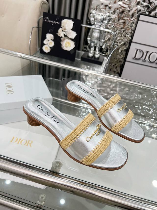Factory Price Women's Sports Shoes, Original 2025 SSS Launch, Dior Classic Style
