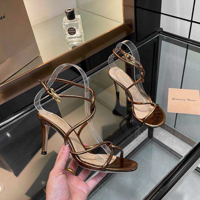 Factory Price Women's Shoes, Original Gianvito Rossi 2025 New Slippers, Original