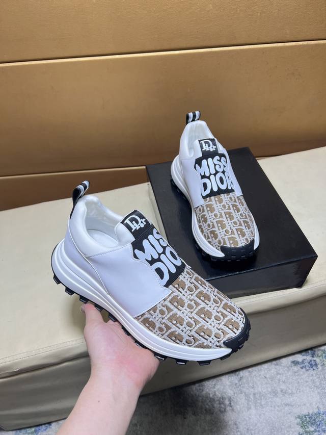Factory Price Men's Sports Shoes, Original Dior Quality. ~ Unique modern sneaker