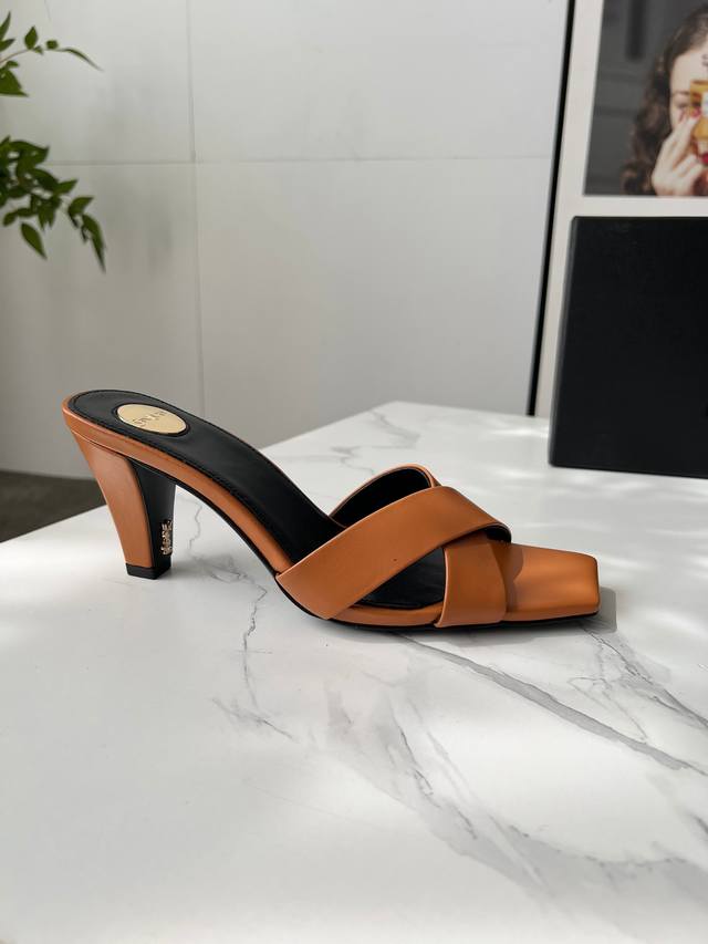 Factory Price Women's Shoes and Sportswear Original Ysl Saint Laurent* 2025 Summ