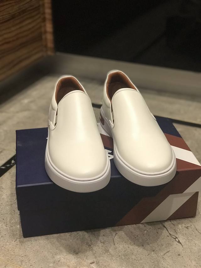 Factory Price Men's Sports Shoes Original Bally. Available in sizes 38-44. New s
