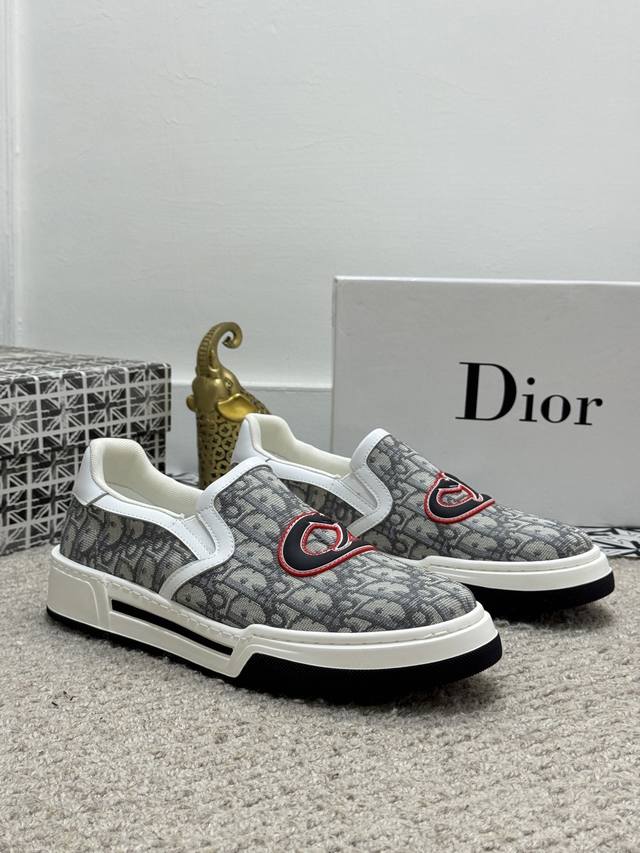 Factory Price Men's Sports Shoes - Dior slip-on sneakers, featuring a meticulous