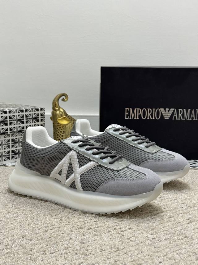 factory price men's sports shoes original Armani Armani promotes classic casual