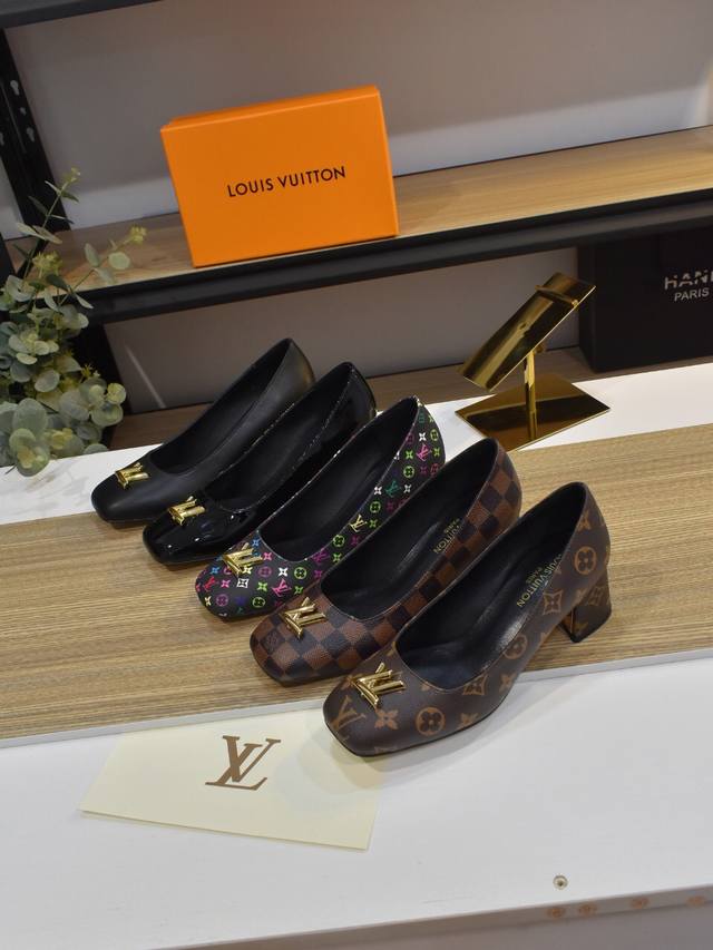 Factory Price Women's Sports Shoes Original Lv Unique Personality Hot Selling Mo