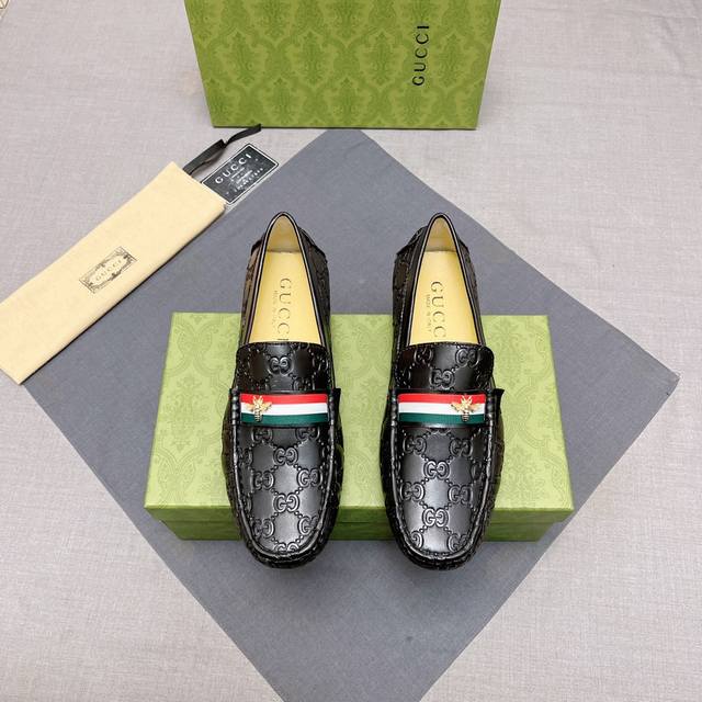 Factory Price Men's Sports Shoes Original Gucci, New Style. In recent years, Guc
