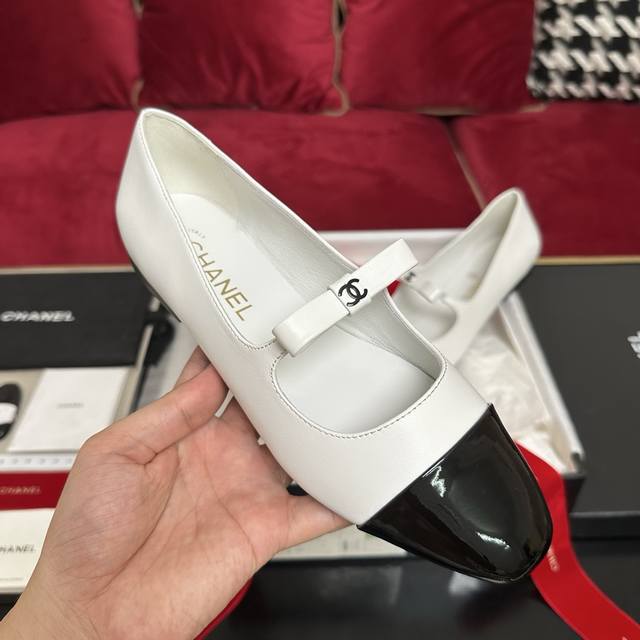 White new Chanel Chanel candy color fairy