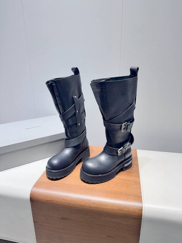 Men's Size +20 Balemcia*25Ss The must-have dark-style Venom boots from the cool