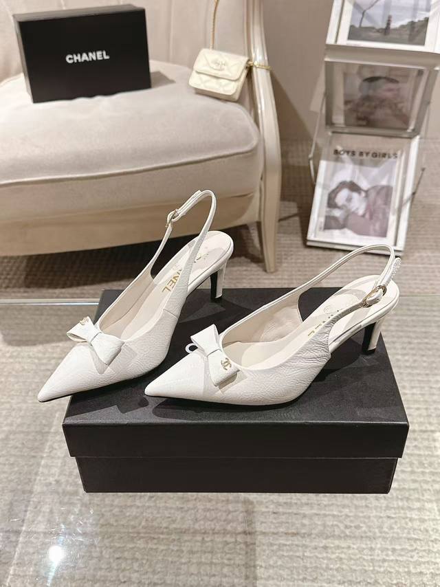 2025A21110-2 Upper; Imported calf wrinkled patent leather lining; Silk sheepskin