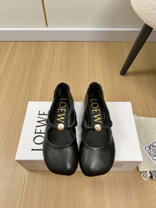 Loeve Spring and Summer New Products Counter Latest Hot Flat Ballet Shoes Series