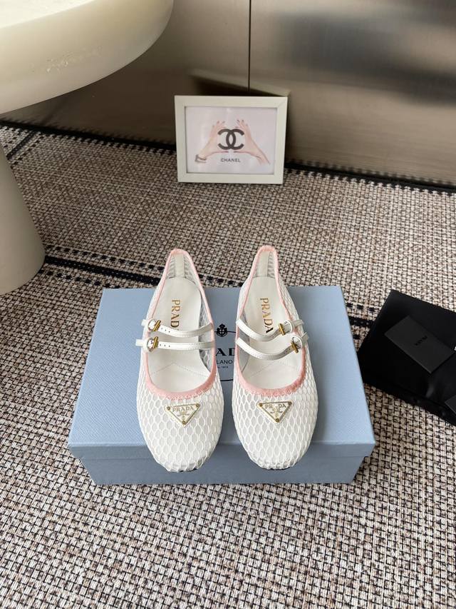 2025Ss Prada Prada's new spring and summer Mary Jane flat ballet shoes are soft