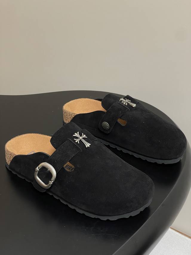 Comehearts x Birkenstock leather suede mules, a couple's pair. Fashionable, casu