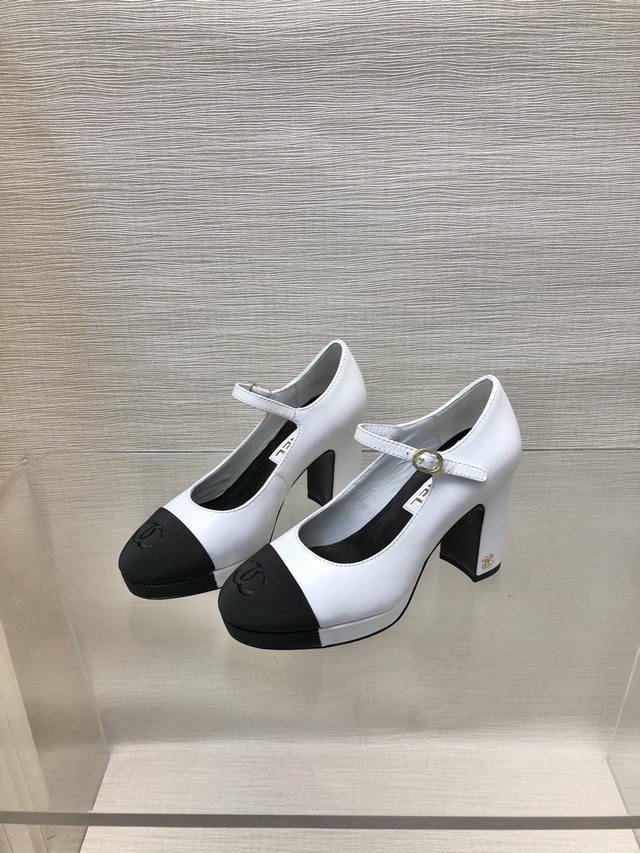 Chanel 24 new tassel loafers! Paired with any style, they're perfect for shorter