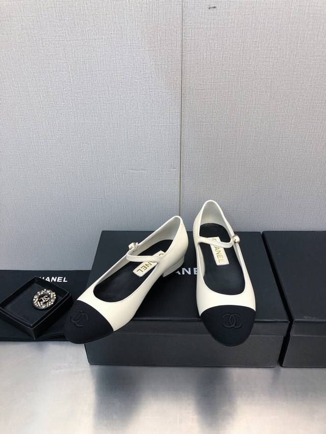 Chanel 223 Mary Jane shoes, a sweet and savory spring and summer new arrival. Th