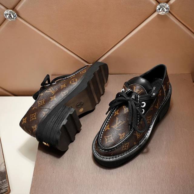 LV Beaubourg lace-up shoes made a striking appearance at Fall/Winter fashion sho