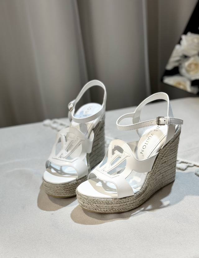 Spring style broken heel series top version LV wedge hemp rope editor sandals cl