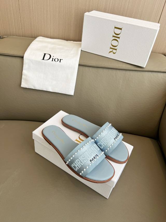 Dior letter slippers are a hit in multiple colors. They are the first pair of or