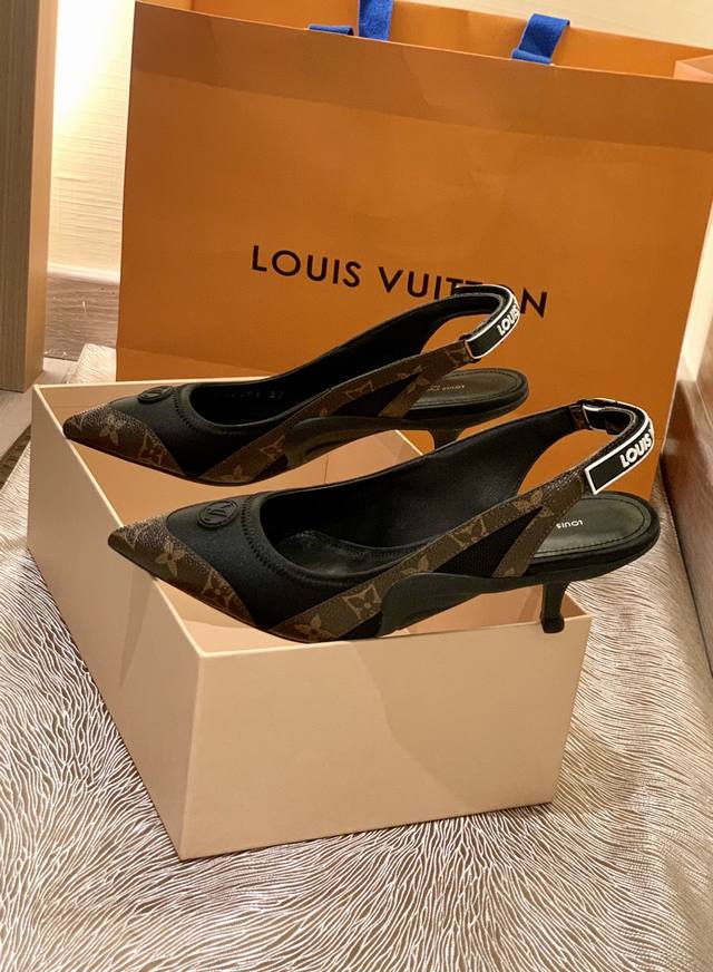 Vuitton Loui.