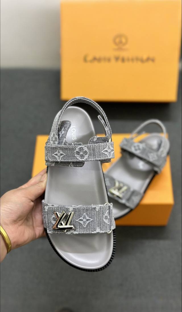 The latest Louis Vuitton autumn and winter new products are on the market. Super