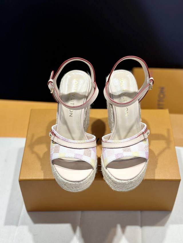 Spring top version LV wedge hemp rope editor sandals, classic beautiful legs art
