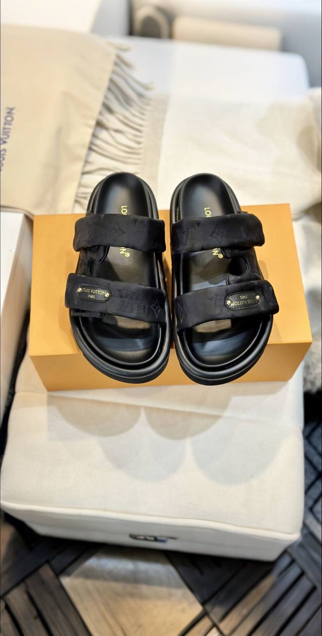 The latest Louis Vuitton autumn and winter new products are on the market. Super