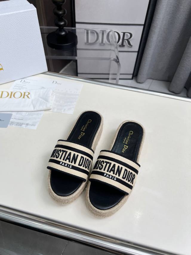 Dior factory price new spring/summer Ivieta Dway jelly-colored flat flip-flops f