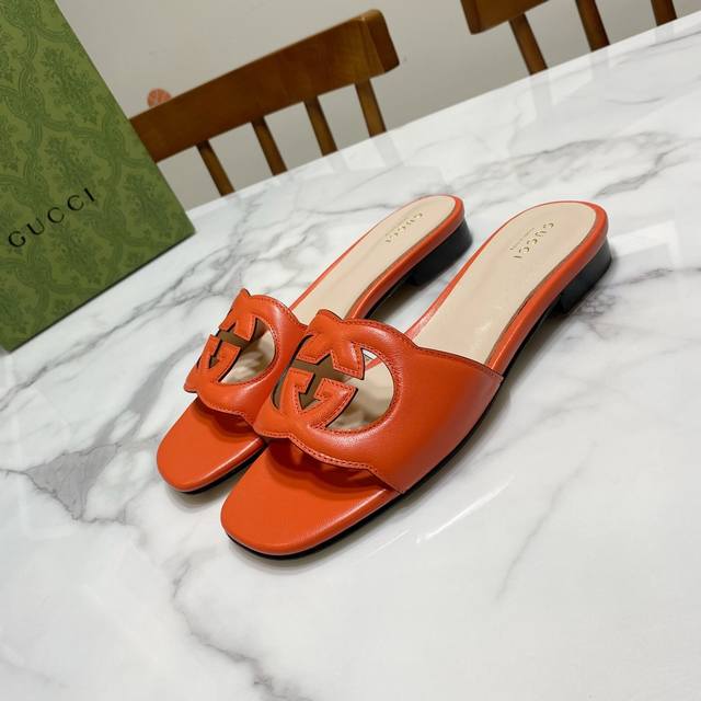 Orange Gucci Gucci's latest summer double flat slippers, popular hollow relief d