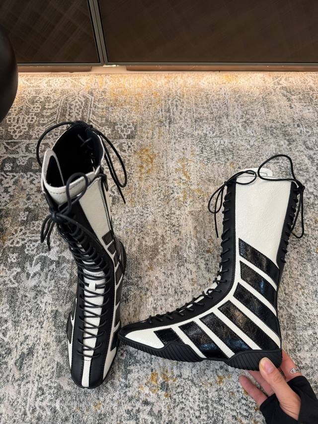 New Fall/Winter Fabric: Cowhide lining, Cowhide sole, Rubber outsole, Elegant st