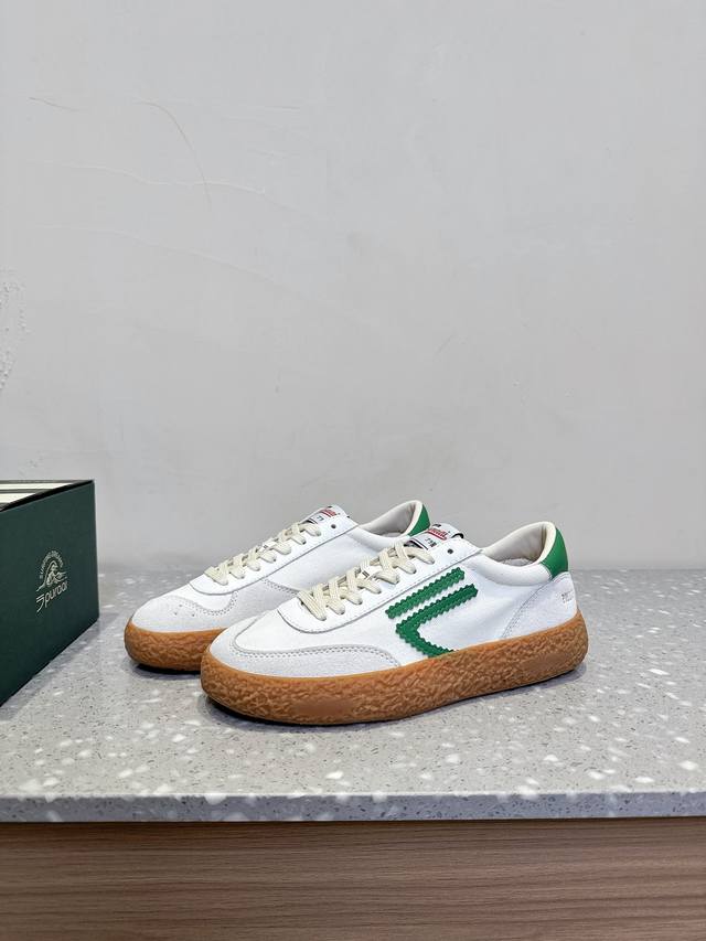 Puraai Polly, a niche fashion brand, introduces new retro sneakers for spring/su