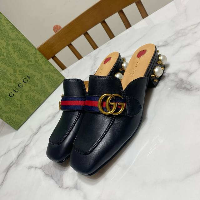 half-slip Gucci classic square-toed pearl-heeled slip-on shoes, a two-way slip-o