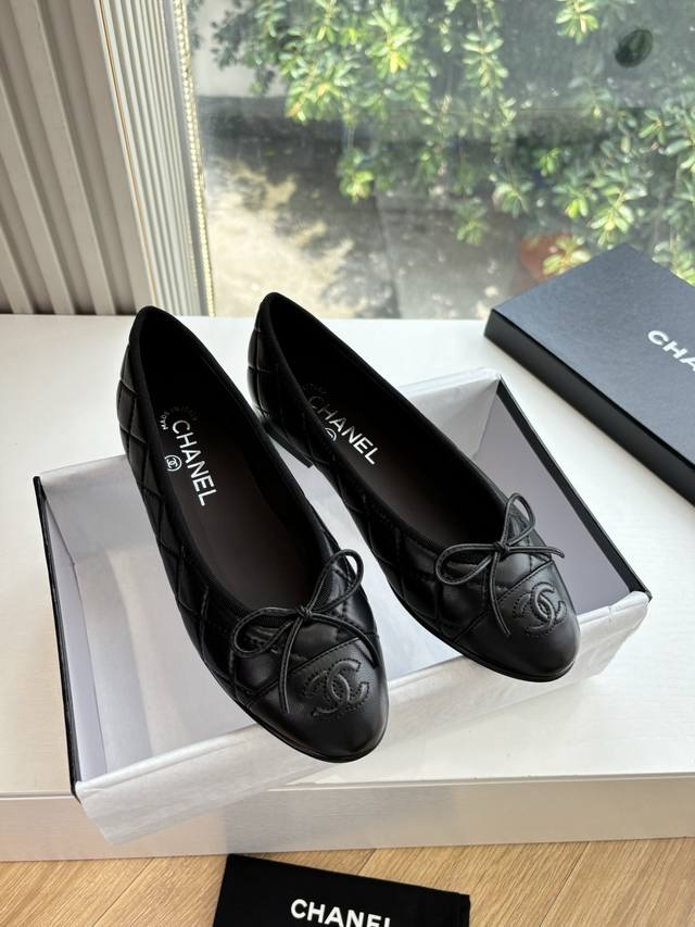 G233 WYSIWYG Chanel*25S early spring hit Mary Jane closed-toe sandals are a must