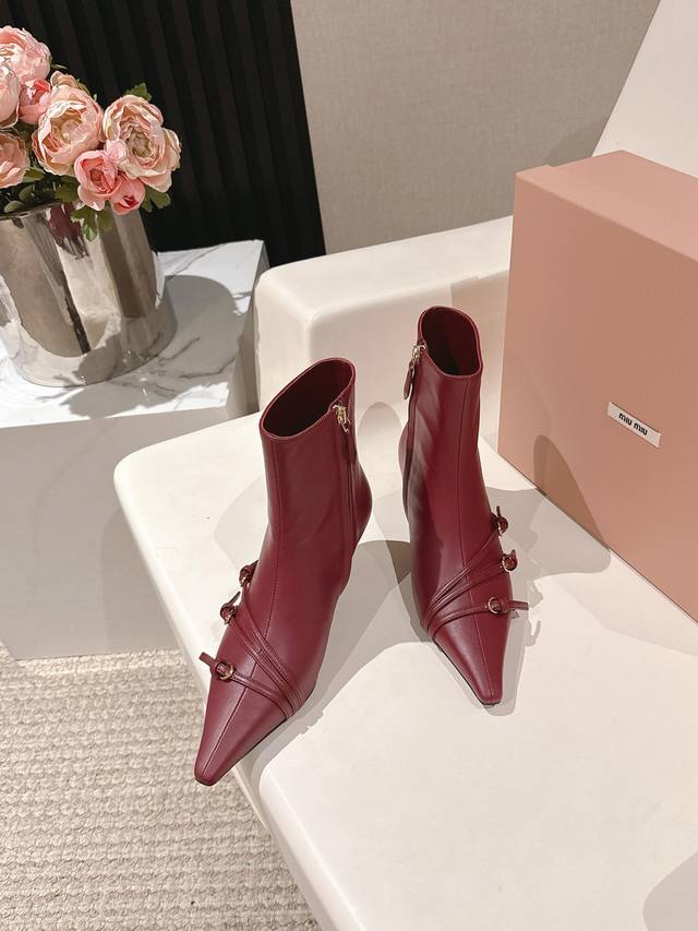 Miumiu Miu Miu 25Ss autumn and winter new style stiletto heel small square toe s