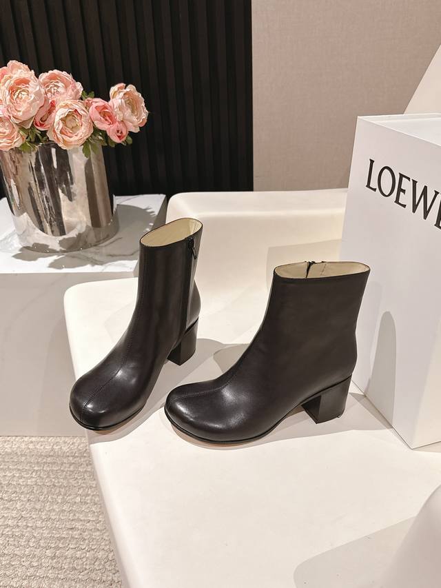 Factory Price P Loew 2025 Autumn and Winter New High Heel Ankle Boots From Loewe