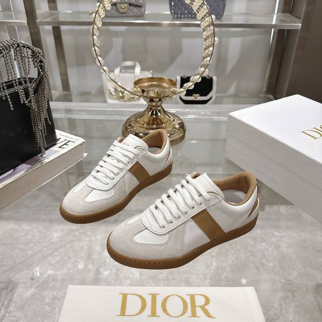 Dior C'Est 25Ss new couple's casual sneakers, sneakers, and sneakers in white cr
