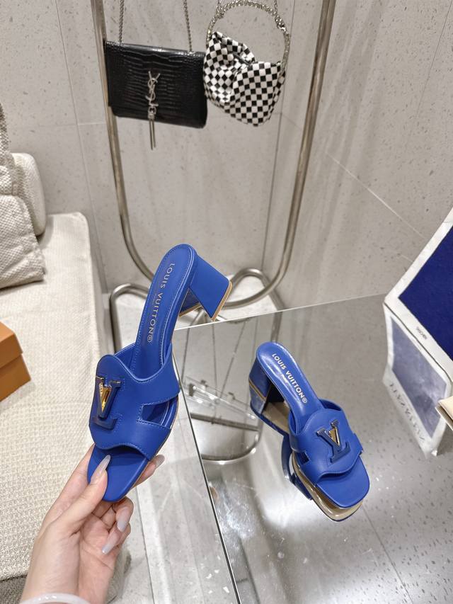 the premium version last, has been meticulously recreated. This Lv Capri sandal