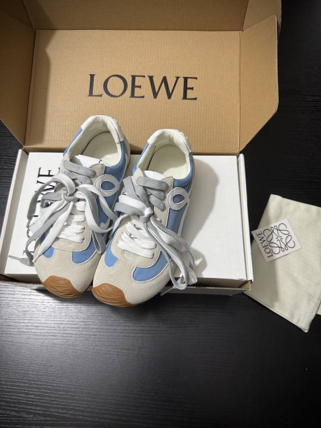 Loew* new arrival, shopping agent-level. Loose and stylish. Chubby toe captivate
