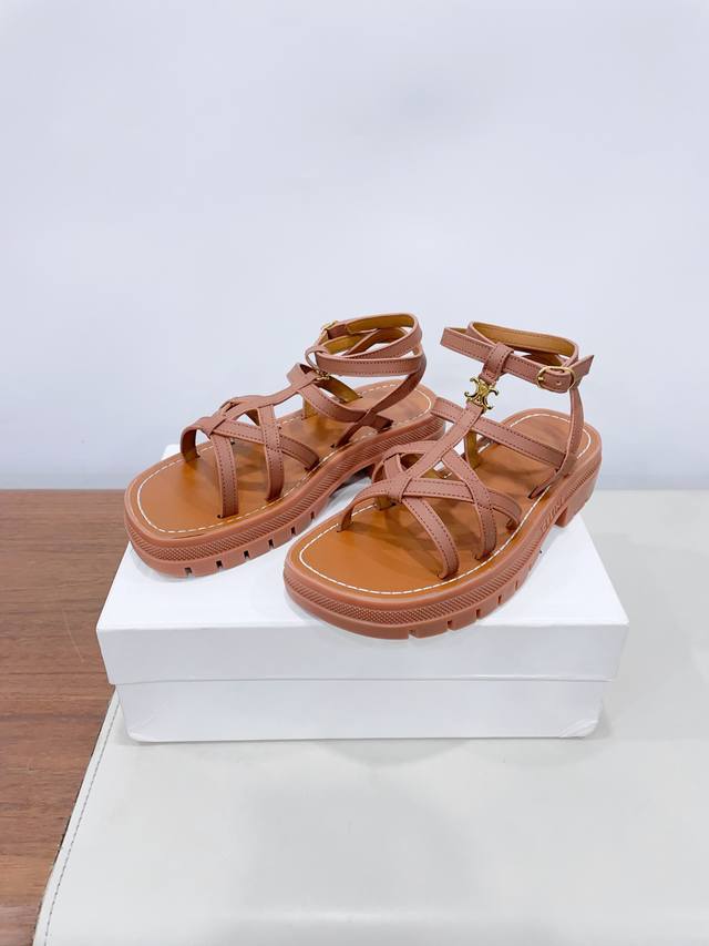 Price: *-Ss New Celine retro Roman sandals, no pressure in and out of the counte