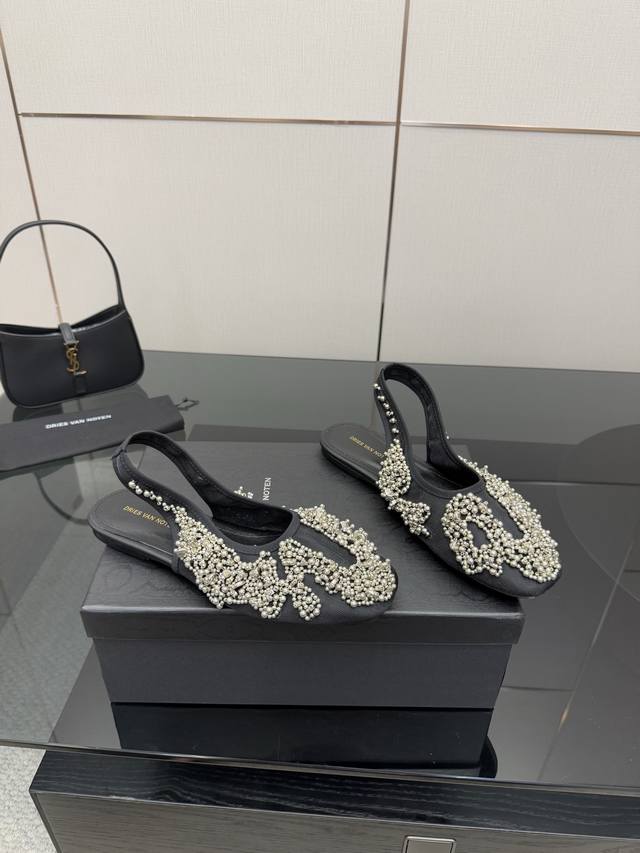 Dries Van Noten 25Ss new beaded women's shoes, each pair is as beautiful as a wo