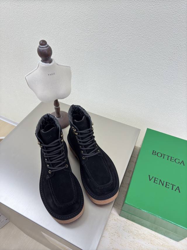 Bottega Venet* Women's Astaire Ankle Boots. Original, one-to-one, consistent cra