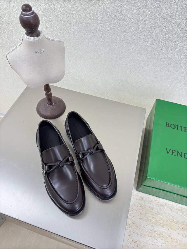 Bottega Venet* genuine leather knotted accessories, Astaire loafers for men and