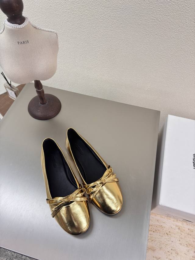 Flat-soled metallic sheepskin Un boutique niche designer 25 new single shoes at