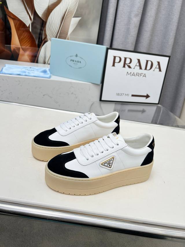 Prada Prada's latest thick-soled platform shoes with triangle logo casual sports