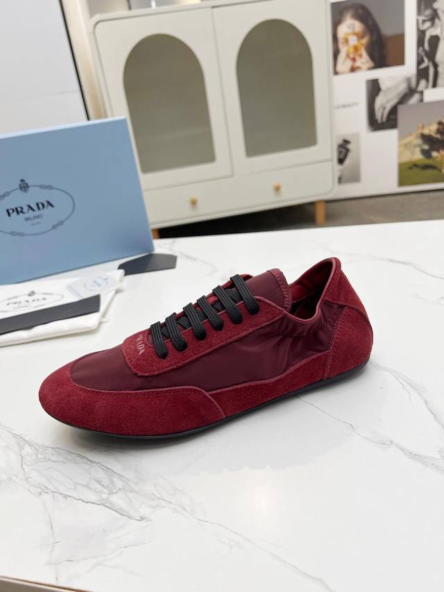 Prada Spring/Summer runway-inspired thin-soled Dexter 25Ss shoes, the most popul