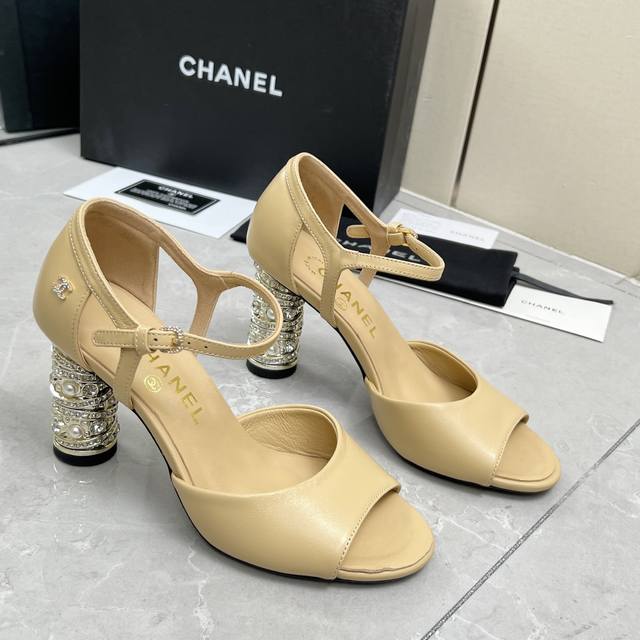 Chanel 25Ss new collection rhinestone high-heeled sandals are incredibly stylish