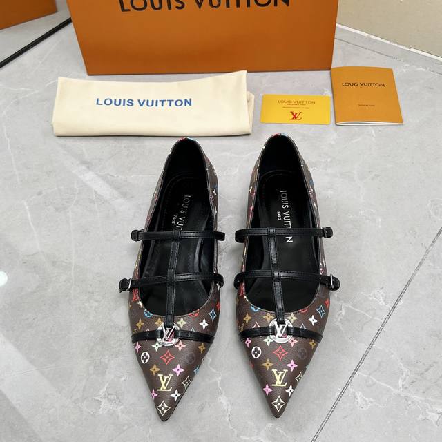 Factory P price P Louis Vuitton 25 new flat shoes Upper: patent leather original